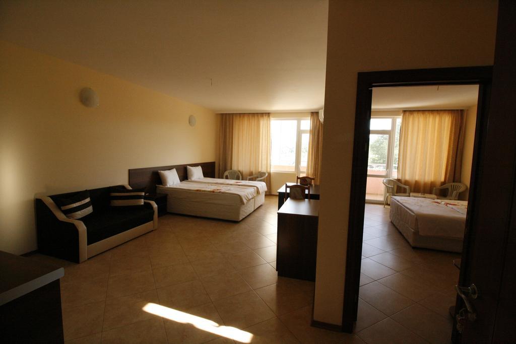 Hotel Marant Σωζόπολη Εξωτερικό φωτογραφία